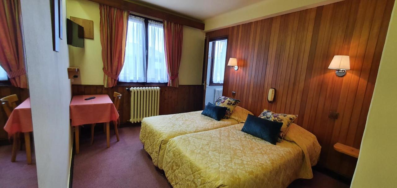 Alp-Hotel Megève Exteriör bild